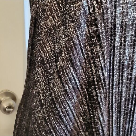 BRAND NEW WEAVERS RACERBACK RUFFLE TANK TOP - Picture 7 of 16